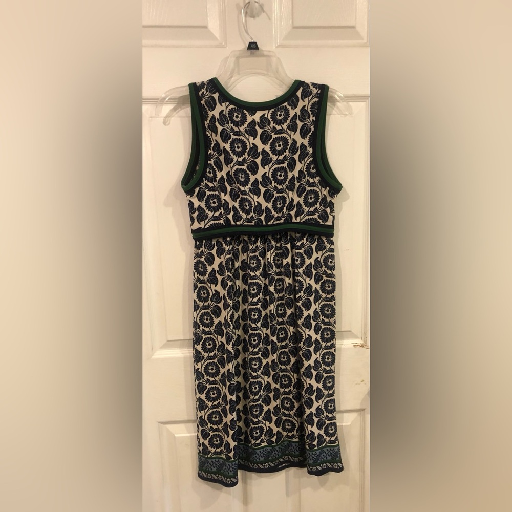 Floral Sleeveless Dress Max Studio. Navy and White with green - Picture 2 of 5